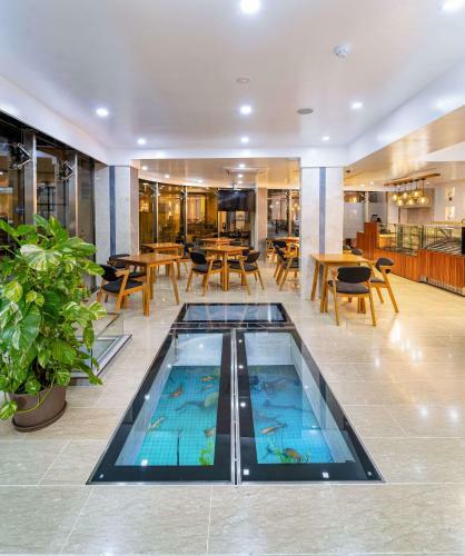 Hotel Marukab Plaza