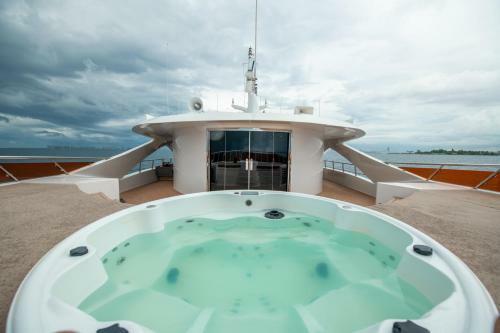 Infinity X Passanger Yacht