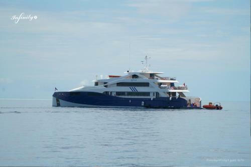 Infinity X Passanger Yacht