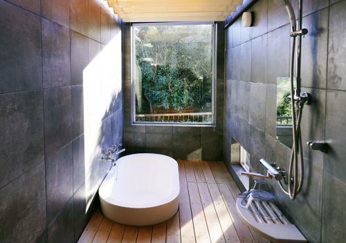 Atami Spring Terrace Hotel