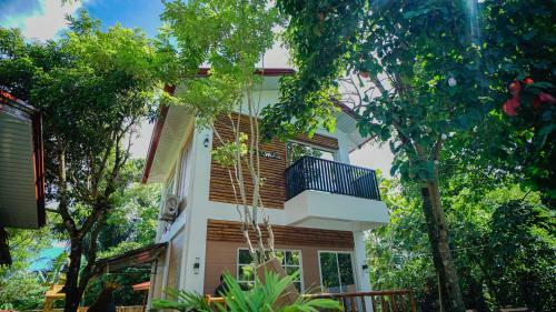Villa Balay Greenika Alfonso Nature Resort