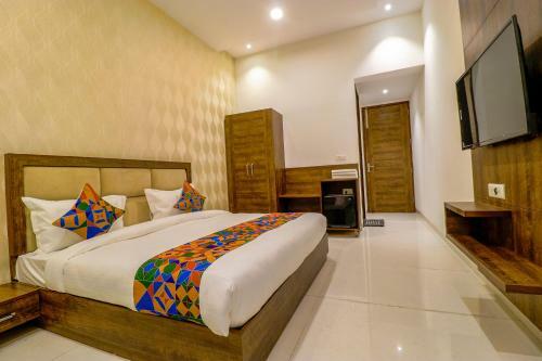 Fabhotel Prime Parisar