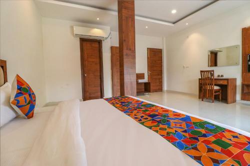 Fabhotel Prime Parisar
