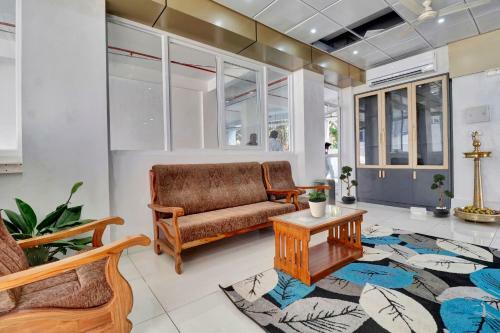 Townhouse 1058 Regency Hotel