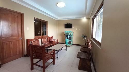 Villa Marabella Palace Resort Antipolo