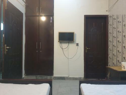 Hostal Residency Hotel