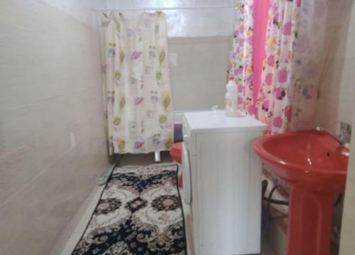 Hostal ?? ??????