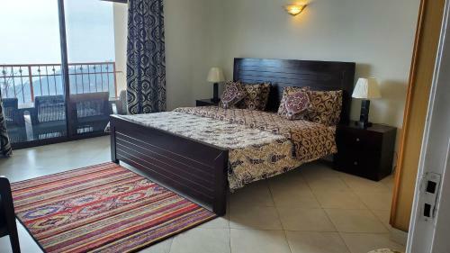 Rove Lodging-3 Bedroom Service Apartment-mountain View