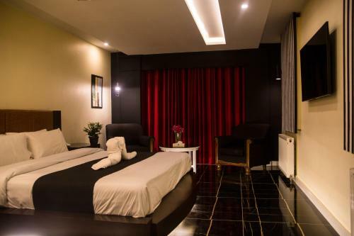 Metropole Hotel