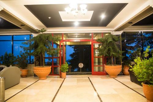 Metropole Hotel