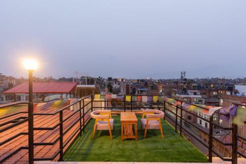 Hostal Vajra House