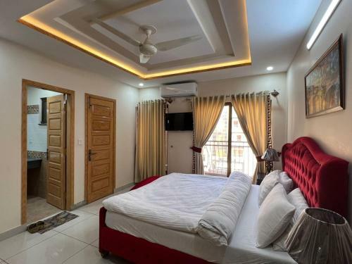 Aimpire Hotel Bahria Town