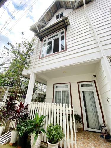 Apartamento Gia Huy House