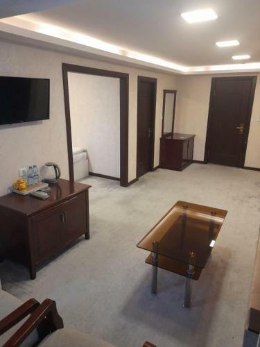 Sayohat Hotel