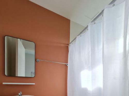 Apartamento Lovely 2- Br Condo (Fully Air-conditioned W/ Wifi)