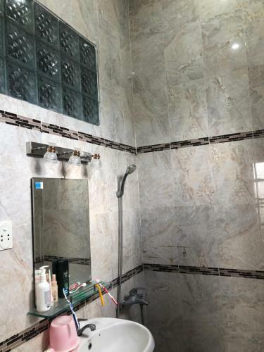 Hostal Sang?s Home