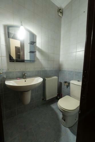 Apartamento 2-bedroom / 1 King + Parking - Abdoun Located