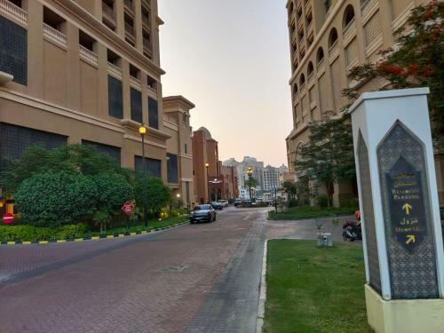 Apartamento Sea View, Sunlit Studio In The Pearl