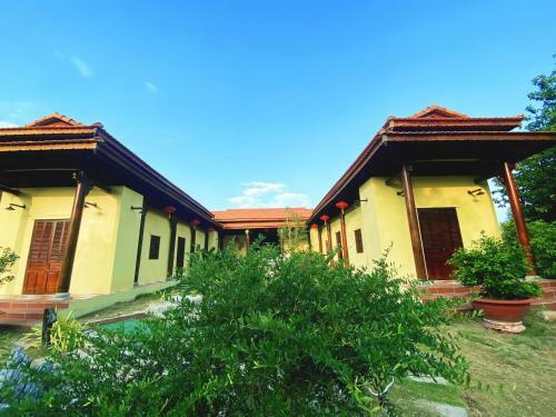 Hotel T� N? Garden House