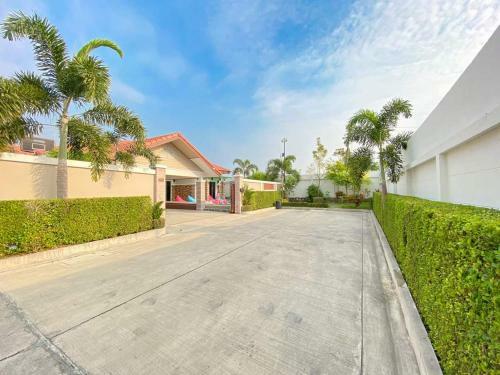 Villa Art Dp Poolvillas Pattaya Dee Place