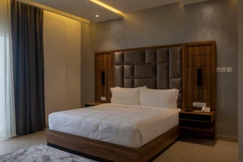 The Plaza Hotel & Resort