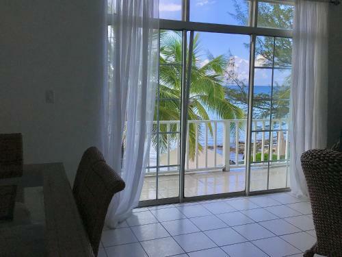 Apartamento Sunset Cove - Live On The Beach!