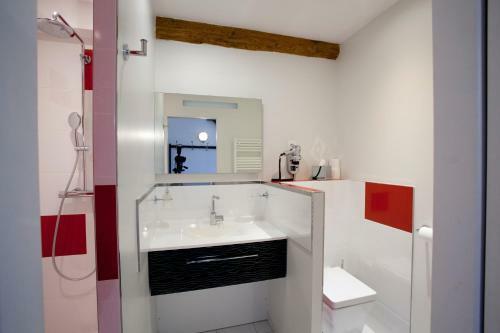Hostal Les Tournelles