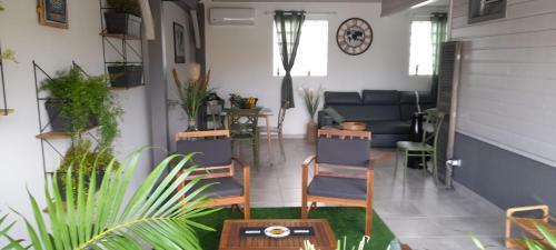 Bungalow Ti Garden Et Son Jacuzzi Priv� � Ste Luce
