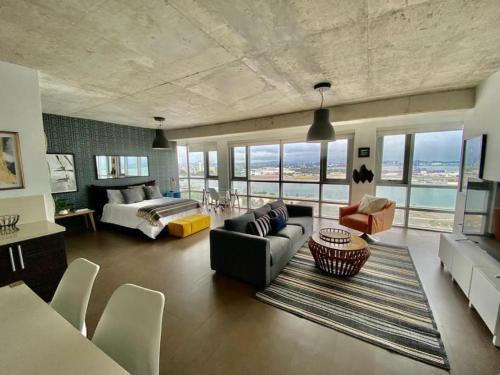 Kasa Skyview Luxury Loft Style 15th Floor Condo