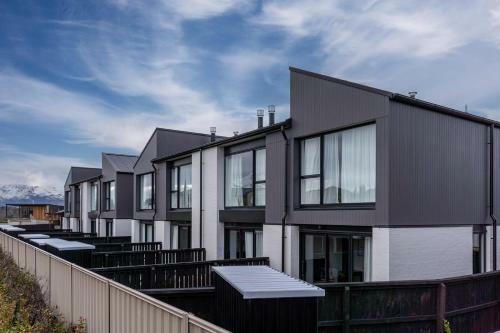 Stay At Ours - Alberttown