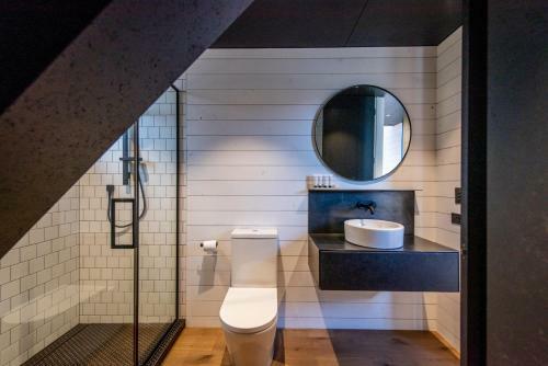 Villa Eco Black Hut