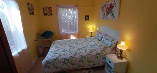 East Geelong - 2 Bedrooms - Mimosa Cottage