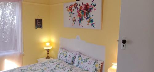 East Geelong - 2 Bedrooms - Mimosa Cottage