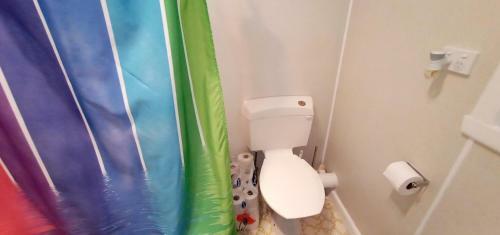 East Geelong - 2 Bedrooms - Mimosa Cottage