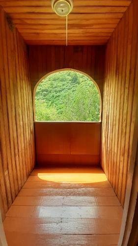 Lodge Guest House Vl