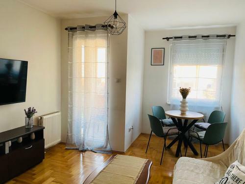 Eight Apartment