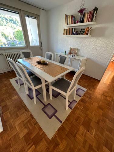 Sunrise Apartment