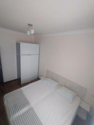 Hostal V$h Guesthouse