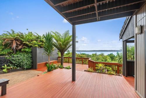 M?nawa On Kawaha - Kawaha Point Holiday Home