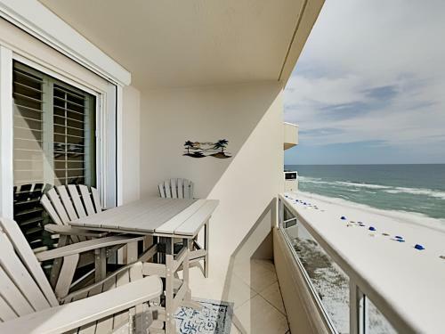 Apartamento The Enclave #1006