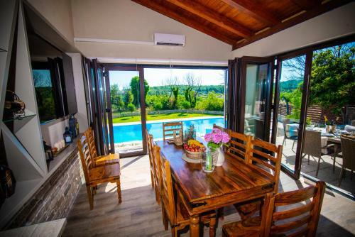 Villa Tia - With Private Pool