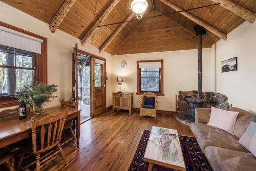 Peace And Privacy At "calving Gully Cottage"
