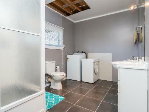 Dunes On Devon - Mangawhai Holiday Home
