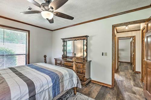 Secluded Waterfront Getaway With Private Dock!