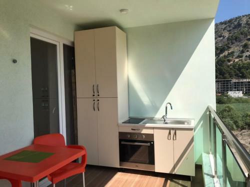 Apartment In Shengjin,lezh�