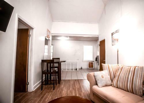 Hostal Historic Hill Apt1
