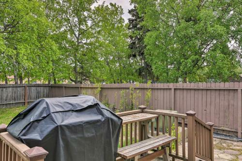 Pet Friendly Anchorage Retreat With Deck And Yard