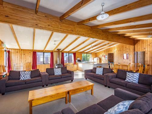 Autsa Lodge - National Park Holiday Home