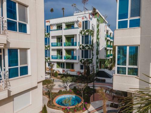 Ledina Hotel