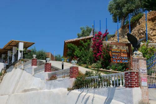 Bed & Breakfast Vila Panorama Piqeras
